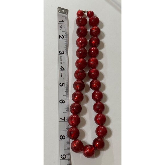 Red Color Fashion Jewelry Plastic Beaded Necklace 8.5 Inches Long (READ) - Picture 4 of 4